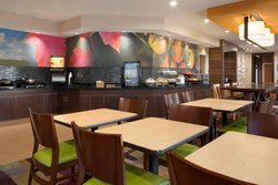  - Fairfield Inn & Suites by Marriott Poland - I-680, Exit 11
