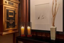  - Glenn Hotel Atlanta - I-75 & I-85, Exit 249C & 249D