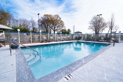  - Fairfield Inn & Suites by Marriott East Point - I-85, Exit 73