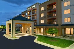  - Courtyard by Marriott Beckley - I-64 & I-77, Exit 44