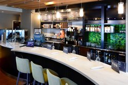  - Courtyard by Marriott Beckley - I-64 & I-77, Exit 44