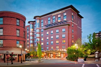 Courtyard by Marriott Boston Brookline