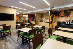  - Fairfield Inn & Suites by Marriott Downtown River Chicago