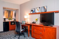  - Courtyard by Marriott Glenview - I-294, Exit 48