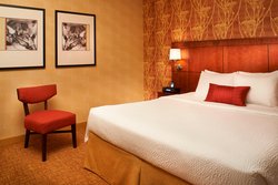  - Courtyard by Marriott Hotel Naperville