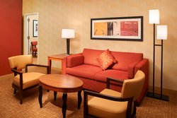  - Courtyard by Marriott Hotel Naperville