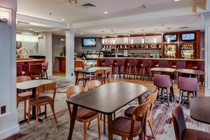 cranbury hotel courtyard marriott