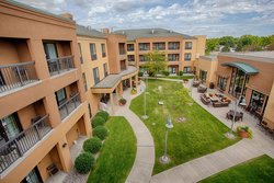  - Courtyard by Marriott Hotel Moorhead - I-94, Exit 1A