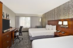  - Courtyard by Marriott Beachfront Hotel Gulfport