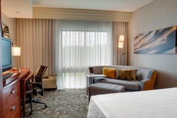  - Courtyard by Marriott Statesville - I-77, Exit 49B