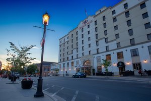 Crowne Plaza Lord Beaverbrook Hotel Fredericton, NB - See Discounts