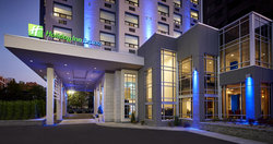  - Holiday Inn Express Waterfront Windsor