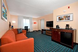  - Fairfield Inn & Suites by Marriott Airport Morrisville - I-40, Exit 284