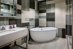  - Marriott Hotel Capitol District Downtown Omaha