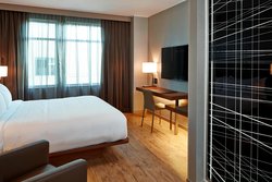  - AC Hotel by Marriott Downtown Portland - I-405, Exit 2A