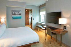  - AC Hotel by Marriott Downtown Portland - I-405, Exit 2A