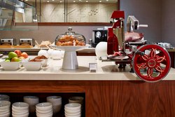  - AC Hotel by Marriott Downtown Portland - I-405, Exit 2A