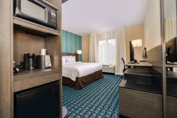  - Fairfield Inn & Suites by Marriott Cary - I-40, Exit 293
