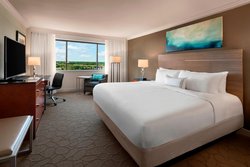  - Delta Hotel by Marriott Downtown Richmond - I-95, Exit 74C