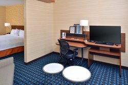  - Fairfield Inn & Suites by Marriott Airport Woodland - I-5, Exit 536