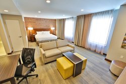  - Fairfield Inn & Suites by Marriott Savannah