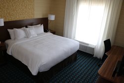  - Fairfield Inn & Suites by Marriott Bowling Green - I-75, Exit 181