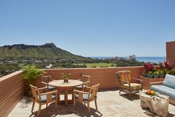  - Queen Kapiolani Hotel Honolulu