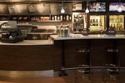  - Courtyard by Marriott Burbank Airport - I-5, Exit 147