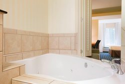  - Fairfield Inn & Suites by Marriott Northeast Columbia - I-77, Exit 17