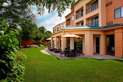  - Courtyard by Marriott Hotel Newark