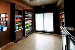  - Courtyard by Marriott Hotel Newark