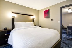  - TownePlace Suites by Marriott Dover - I-80, Exit 35