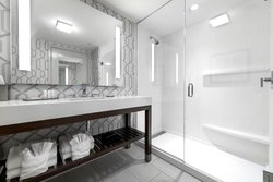  - Courtyard by Marriott Hotel Edgewater