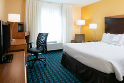  - Fairfield Inn & Suites by Marriott Airport Kansas City - I-29, Exit 13