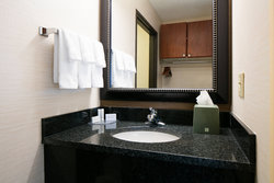  - Fairfield Inn & Suites by Marriott Airport Kansas City - I-29, Exit 13