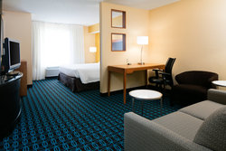  - Fairfield Inn & Suites by Marriott Airport Kansas City - I-29, Exit 13