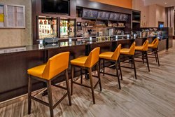  - Courtyard by Marriott Hotel Downtown Kansas City - I-670, Exit 2R & 2S