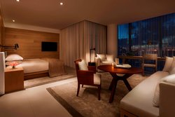  - Miami Beach EDITION Hotel