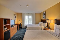  - Fairfield Inn & Suites by Marriott Oak Creek - I-41 & I-94, Exit 319