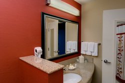  - Courtyard by Marriott East Madison - I-39, I-90 & I-94, Exit 135