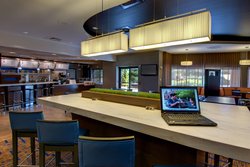  - Courtyard by Marriott East Madison - I-39, I-90 & I-94, Exit 135