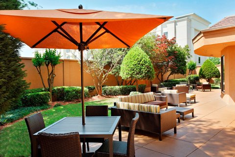 Courtyard By Marriott Mobile