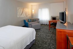  - Courtyard by Marriott Hotel Bloomington
