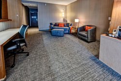  - Courtyard by Marriott Hotel Westbury