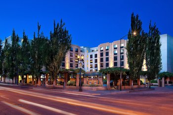 Courtyard by Marriott-Portland Downtown/Convention Center