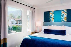  - Triada Hotel Palm Springs