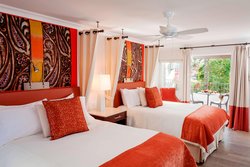  - Triada Hotel Palm Springs