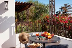  - Triada Hotel Palm Springs