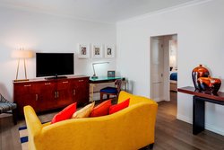  - Triada Hotel Palm Springs