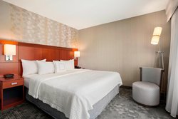  - Courtyard by Marriott Hotel Springfield - I-72, Exit 93